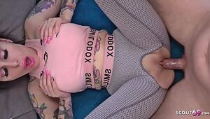 LOCH IN Stretch pants Bang-out - Deutsches Nubile nach Fitness gefickt - German Nubile